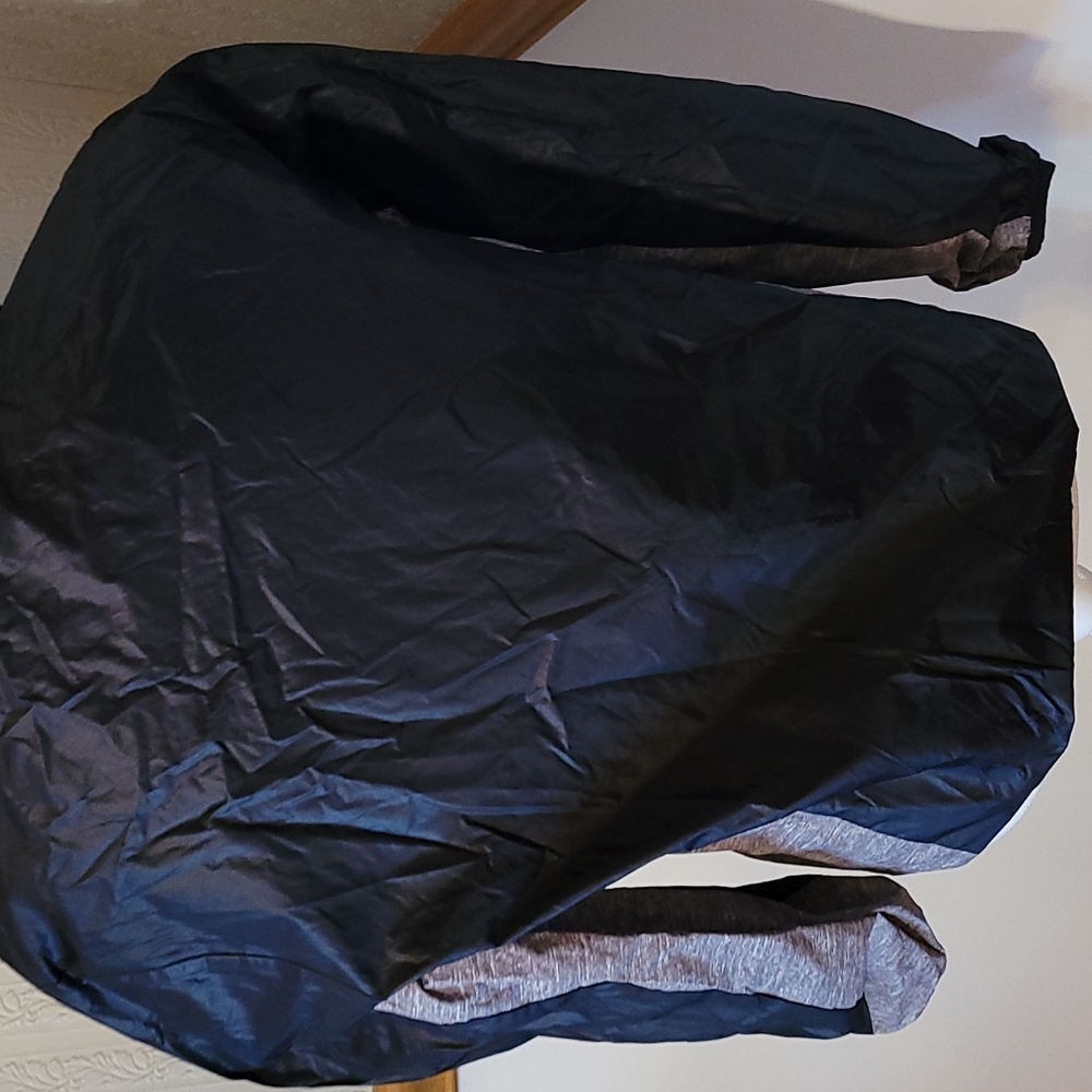 Pink by Victoria's Secret quarter zip windbreaker. Size XS/S - Picture 6 of 7